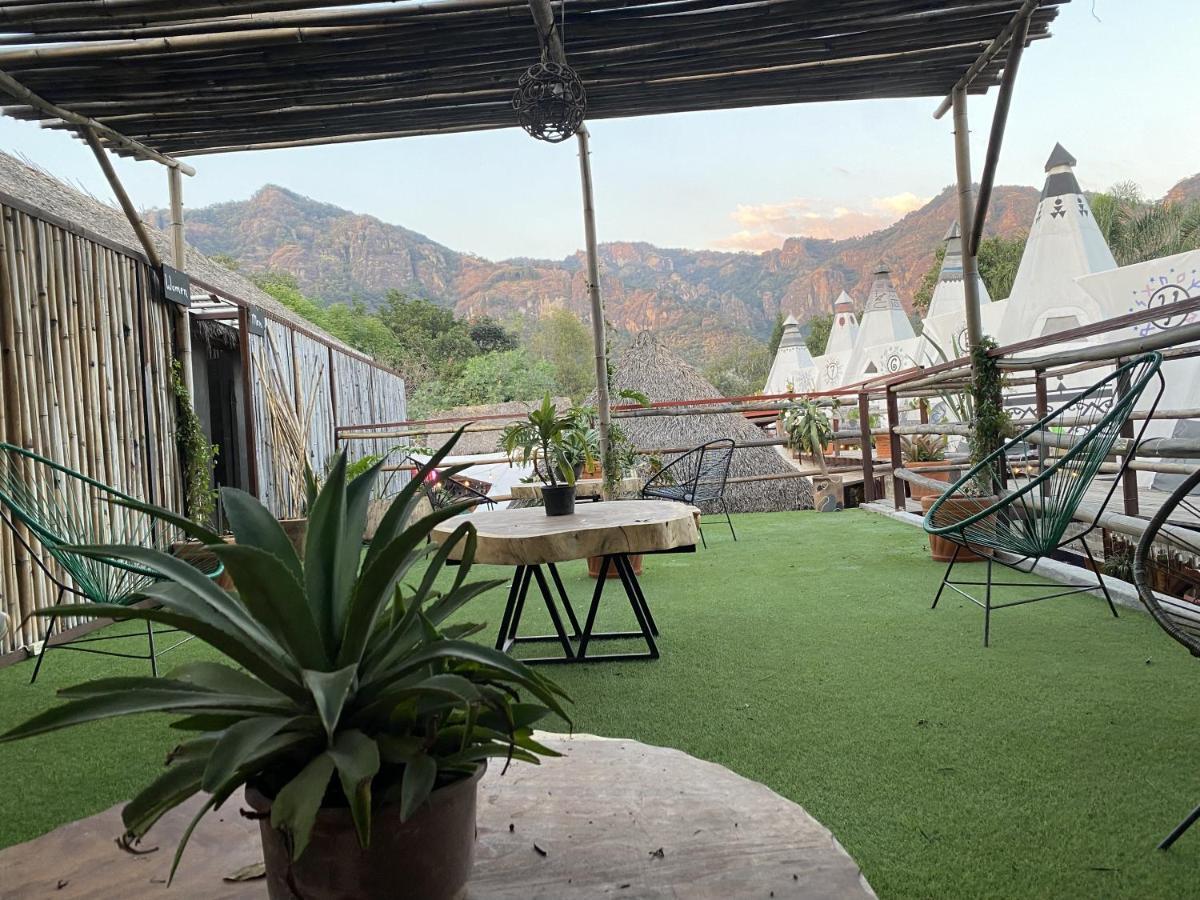 Hotel Fungi Tipis à Tepoztlán Extérieur photo